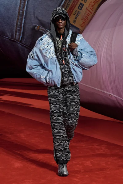 Look 26